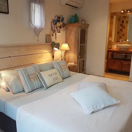 Bed & Breakfast Jolie Petite Cote D'azur. Frejus