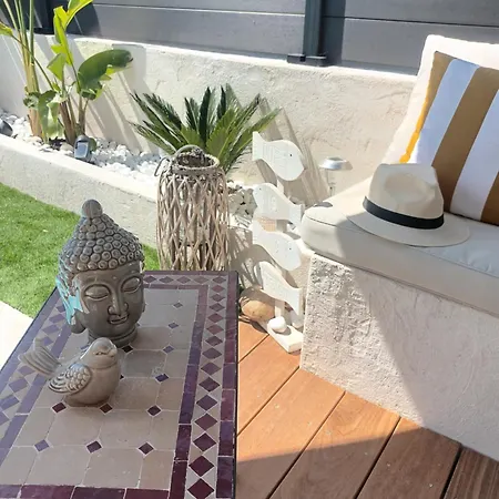 Bed & Breakfast Jolie Petite Cote D'azur. Frejus