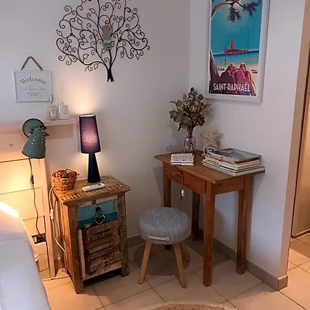 Jolie Lalou Cote D'azur 住宿加早餐酒店 4*