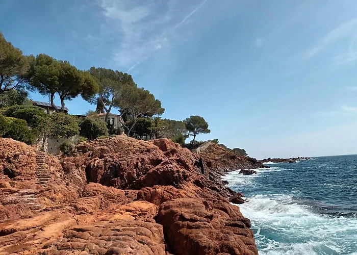فندق مبيت وإفطار Jolie Lalou Cote D'azur Fréjus