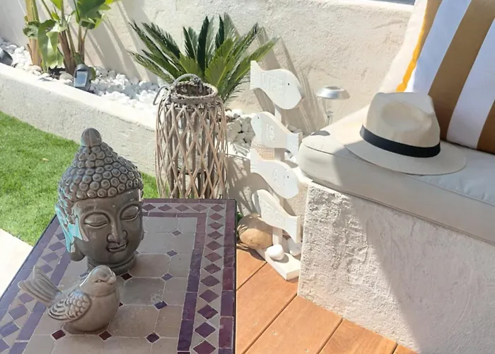 فندق مبيت وإفطار Jolie Lalou Cote D'azur Fréjus