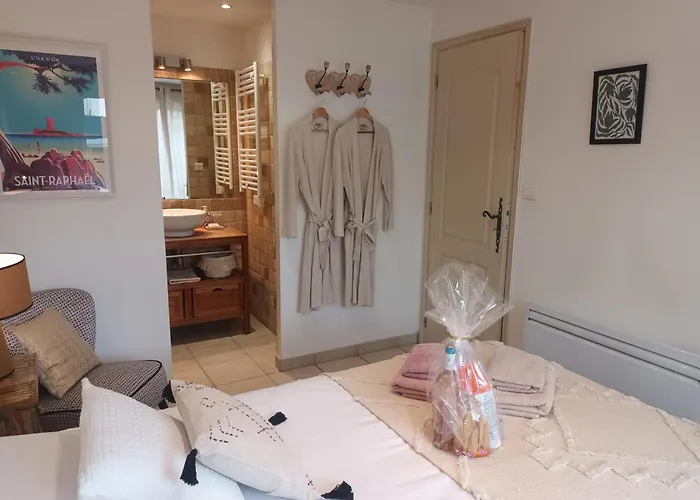 Jolie Lalou Cote D'azur 3* Fréjus