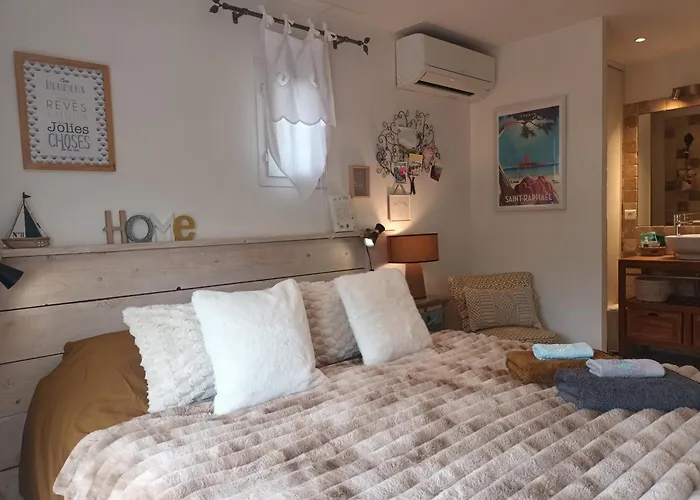 Jolie Lalou Cote D'azur فندق مبيت وإفطار Fréjus